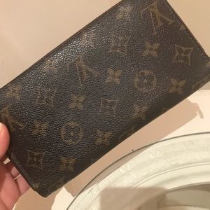 Louis Vuitton Clemence Wallet *SHIPS END OF JAN*